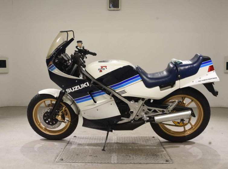 Мотоцикл Suzuki RG250 GAMMA с пробегом 6398 km