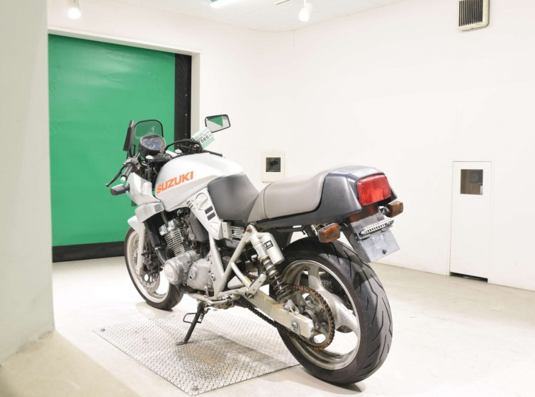 Мотоцикл Suzuki GSX250S KATANA с пробегом 9893 km
