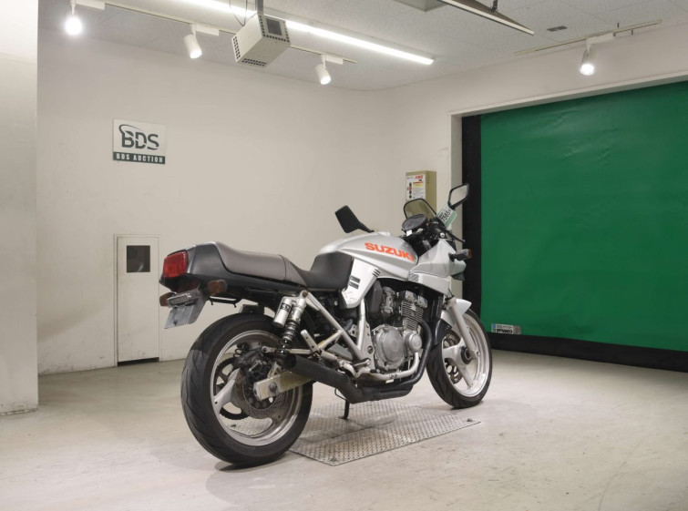 Мотоцикл Suzuki GSX250S KATANA с пробегом 9893 km