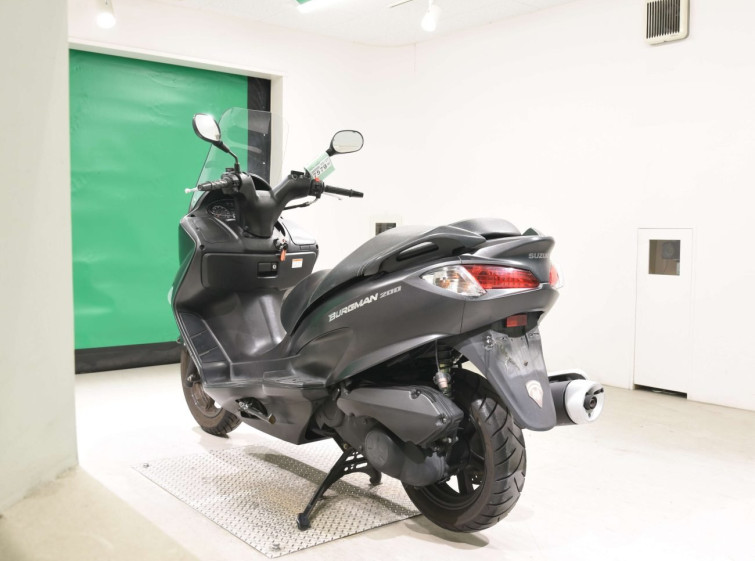 Мотоцикл Suzuki BURGMAN200 з пробігом 57124 km