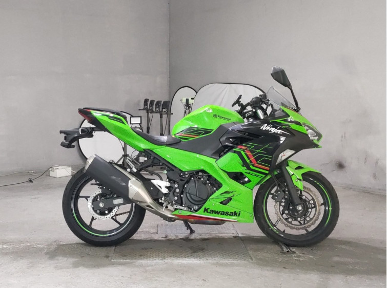 Мотоцикл Kawasaki NINJA400 с пробегом 2070 km