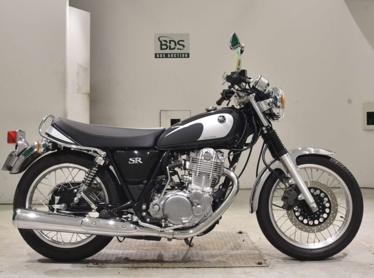 Мотоцикл Yamaha SR400 с пробегом 2122 km