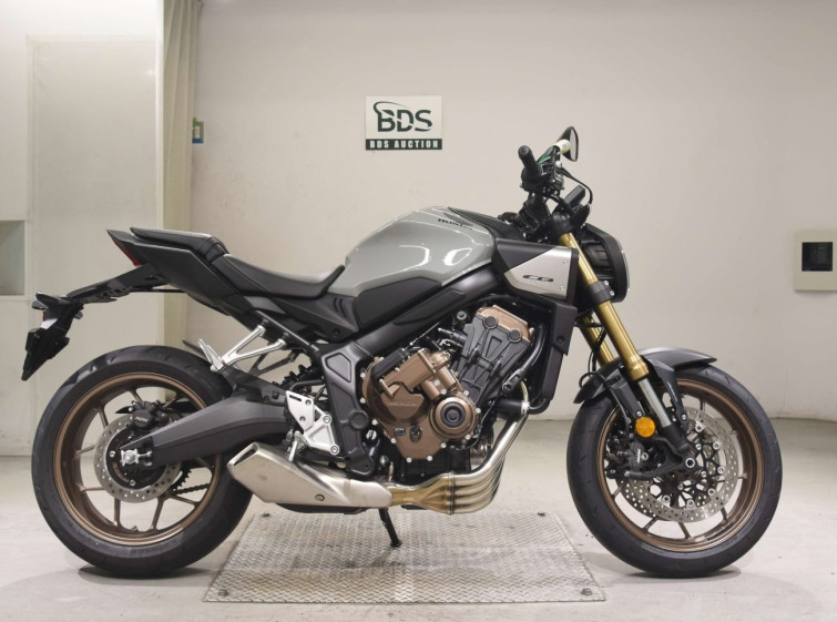Мотоцикл Honda CB650R-2E CLUTCH с пробегом 379 km