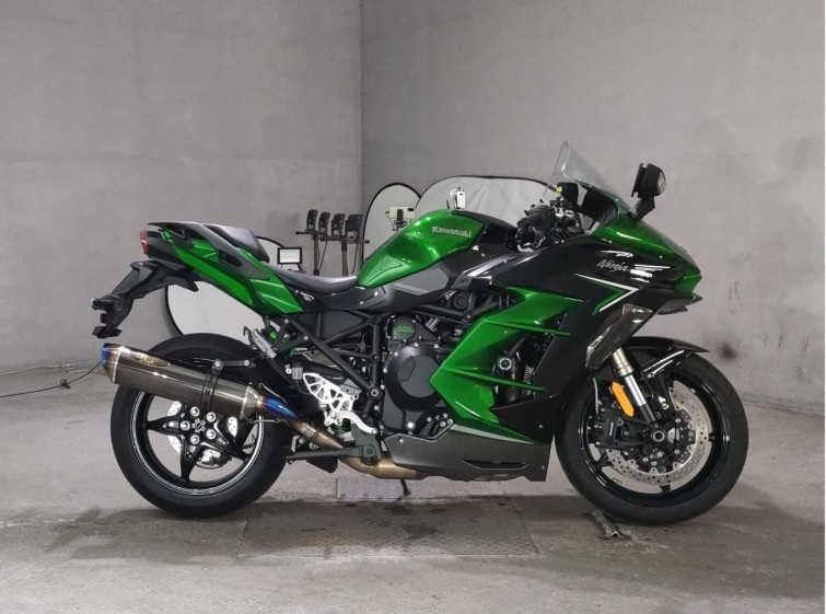 Мотоцикл Kawasaki NINJA H2 SX с пробегом 1512 km