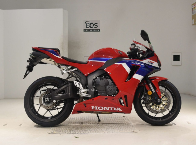 Мотоцикл Honda CBR600RR с пробегом 1206 km