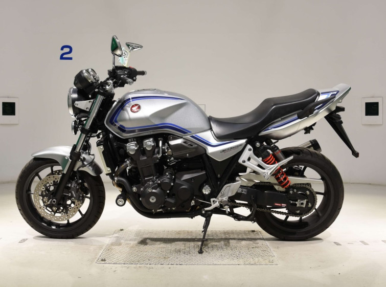 Мотоцикл Honda CB1300SF з пробігом 7208 km