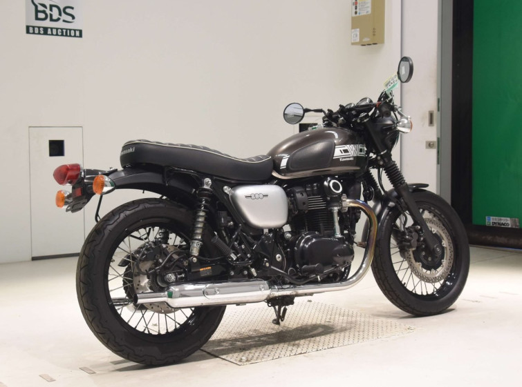 Мотоцикл Kawasaki W800 с пробегом 8299 km