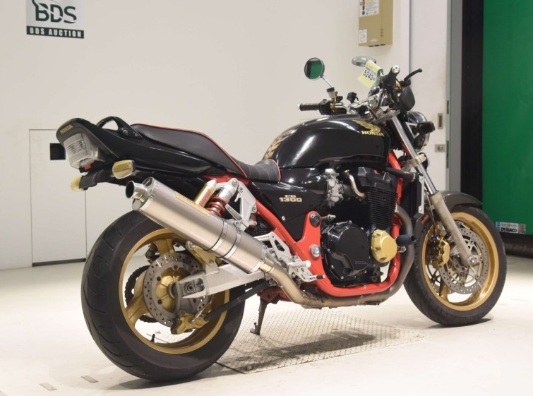 Мотоцикл Honda CB1300SF