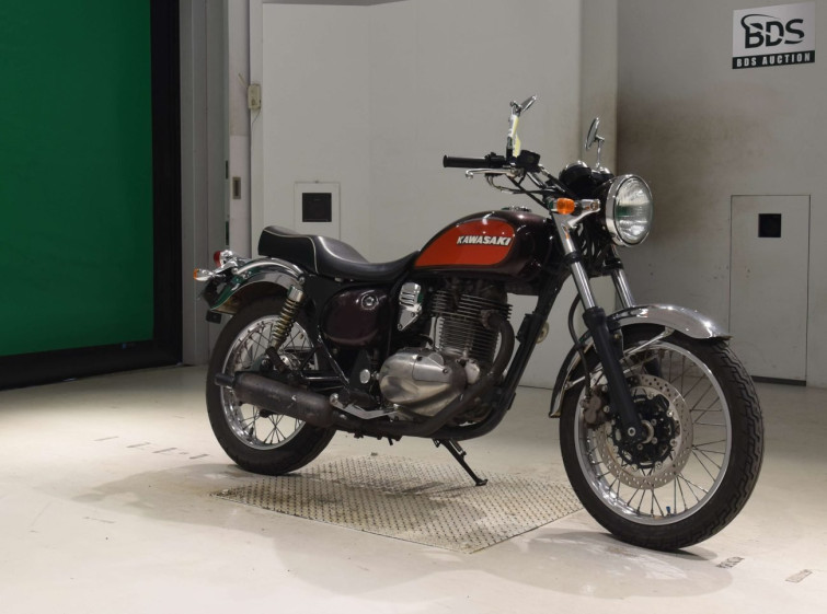 Мотоцикл Kawasaki ESTRELLA