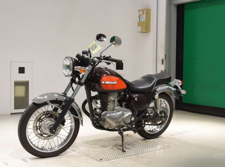 Мотоцикл Kawasaki ESTRELLA