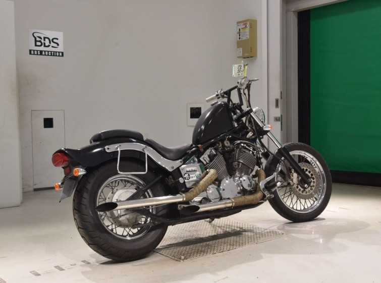 Мотоцикл Yamaha DRAGSTAR XVS400