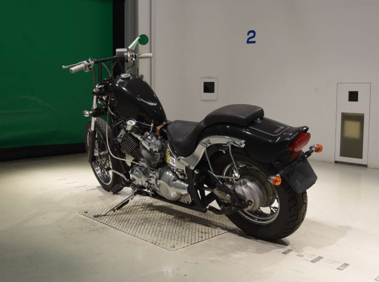 Мотоцикл Yamaha DRAGSTAR XVS400