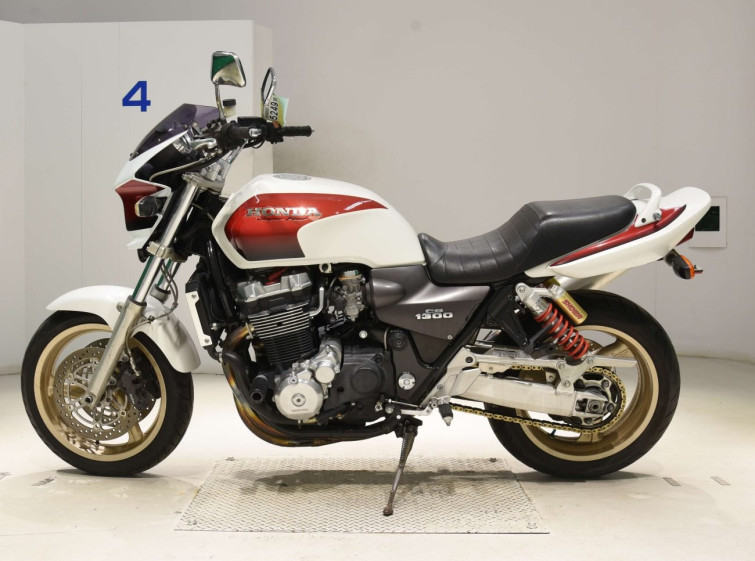 Мотоцикл Honda CB1300SF с пробегом 30608 km