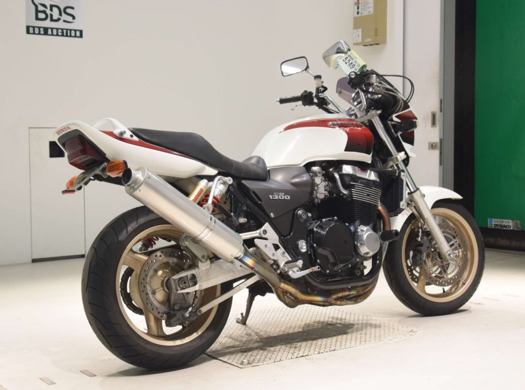 Мотоцикл Honda CB1300SF с пробегом 30608 km