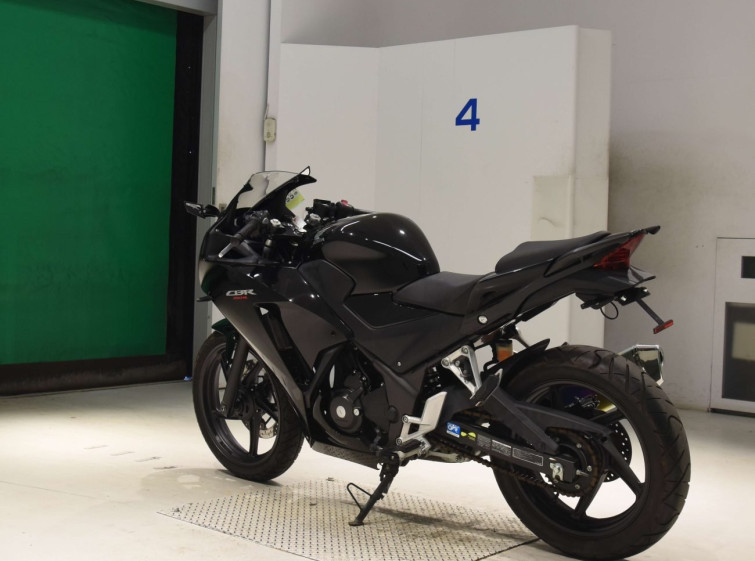 Мотоцикл Honda CBR250R с пробегом 3179 km