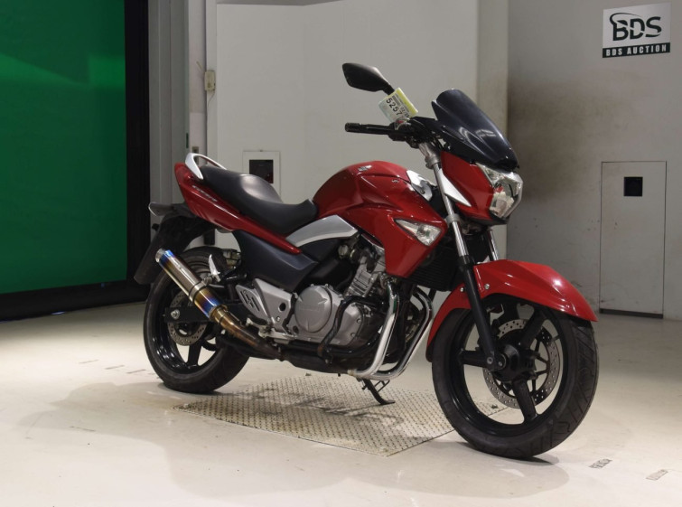 Мотоцикл Suzuki GSR250 с пробегом 9927 km