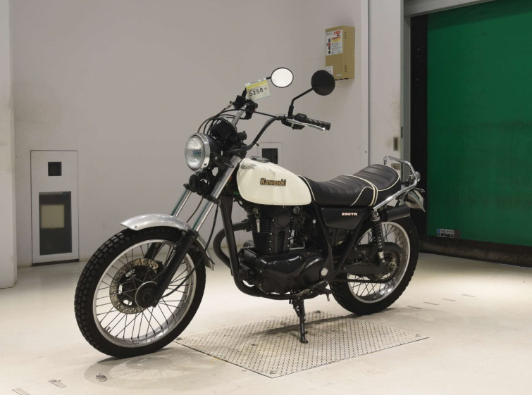 Мотоцикл Kawasaki 250TR