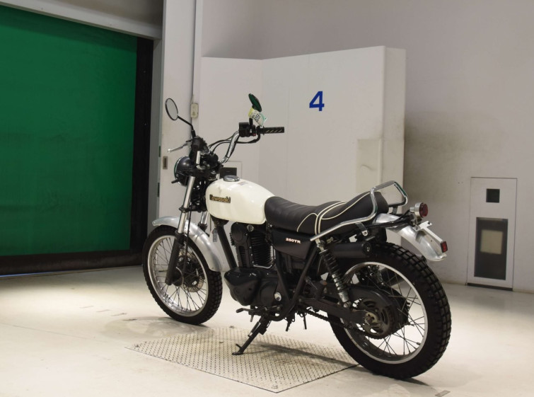 Мотоцикл Kawasaki 250TR