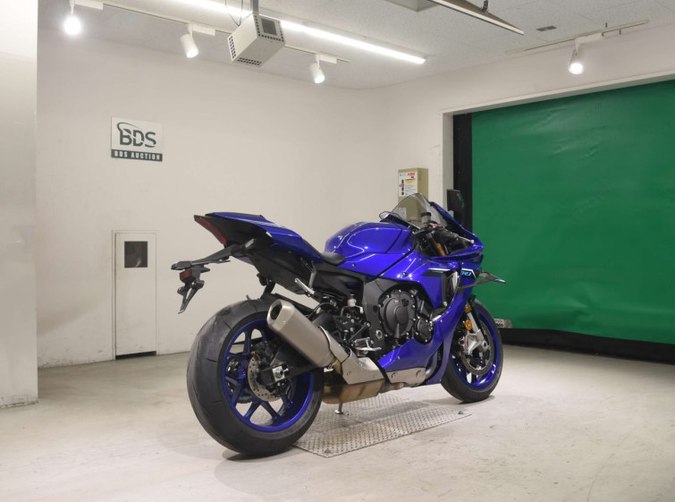Мотоцикл Yamaha YZF-R1 с пробегом 1350 km