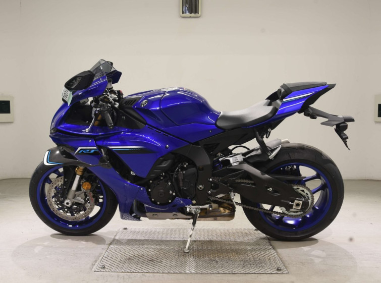 Мотоцикл Yamaha YZF-R1 с пробегом 1350 km