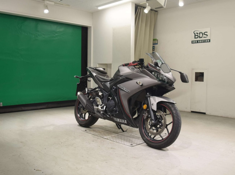Мотоцикл Yamaha YZF-R25 с пробегом 10695 km