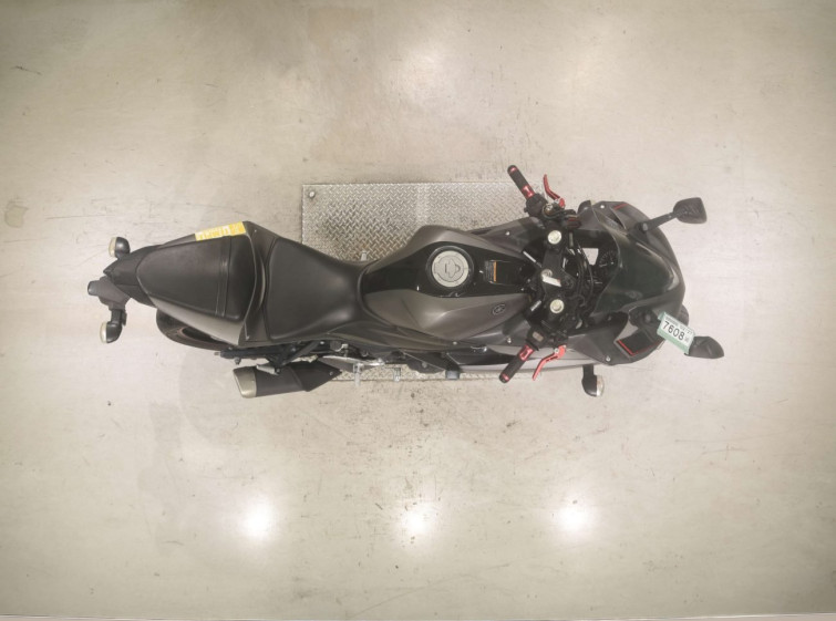 Мотоцикл Yamaha YZF-R25 с пробегом 10695 km