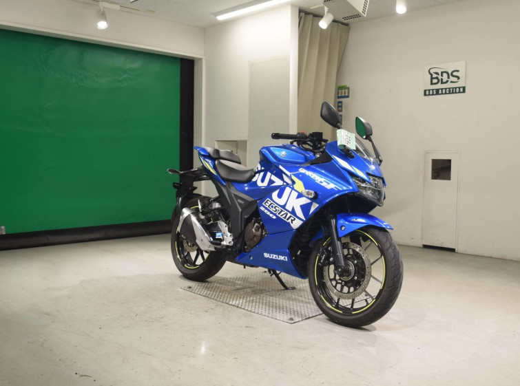 Мотоцикл Suzuki GIXXER250SF с пробегом 5588 km