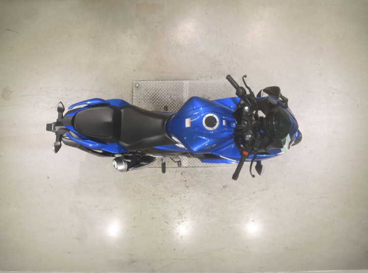 Мотоцикл Suzuki GIXXER250SF с пробегом 5588 km