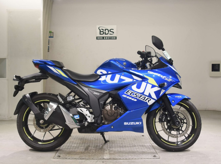 Мотоцикл Suzuki GIXXER250SF с пробегом 5588 km