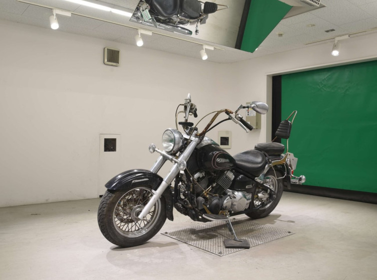 Мотоцикл Yamaha DRAGSTAR XVS400 CLASSIC с пробегом 18182 km