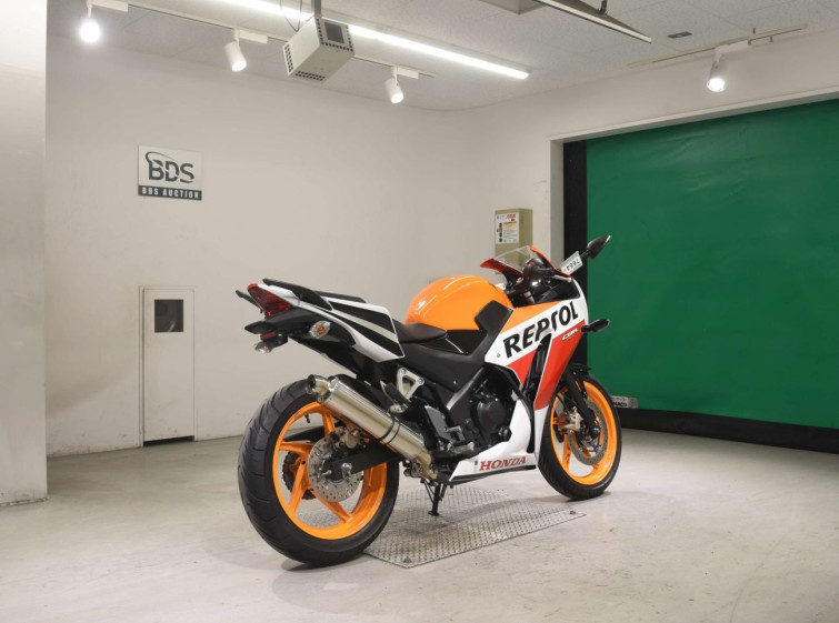 Мотоцикл Honda CBR250RA с пробегом 8709 km