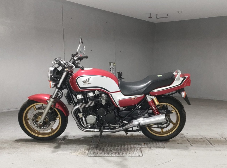 Мотоцикл Honda CB750 з пробігом 1084 km