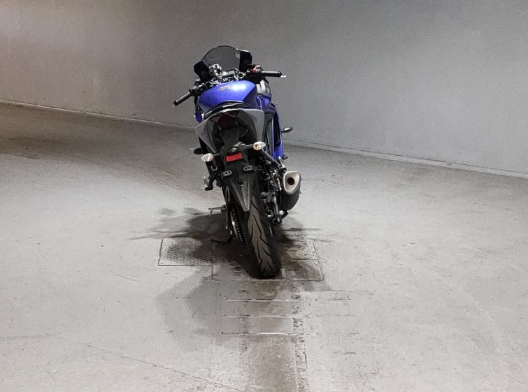Мотоцикл Yamaha YZF-R25 з пробігом 31200 km