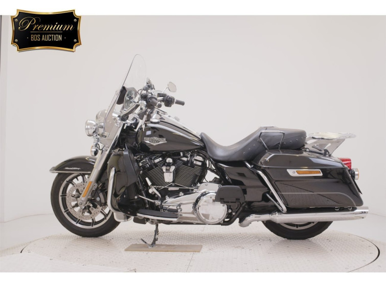 Мотоцикл HD ROAD KING FLHR1750 с пробегом 15802 km