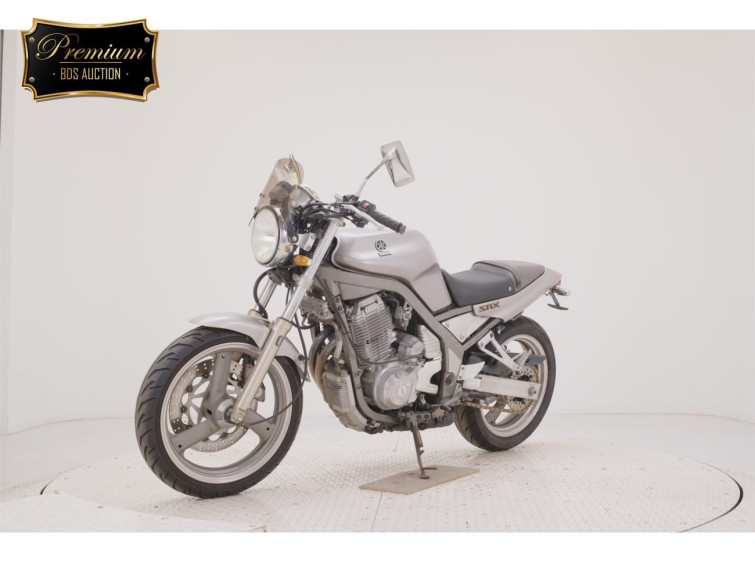 Мотоцикл Yamaha SRX600 с пробегом 26800 km