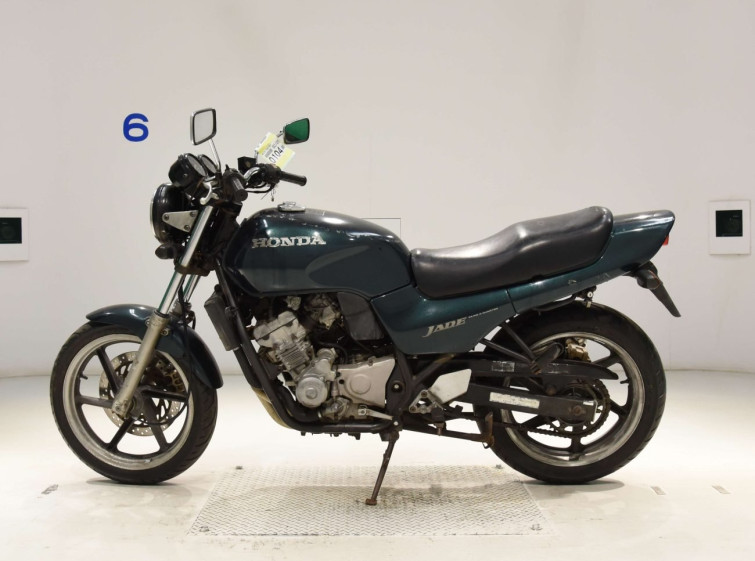Мотоцикл Honda JADE CB250 с пробегом 27136 km
