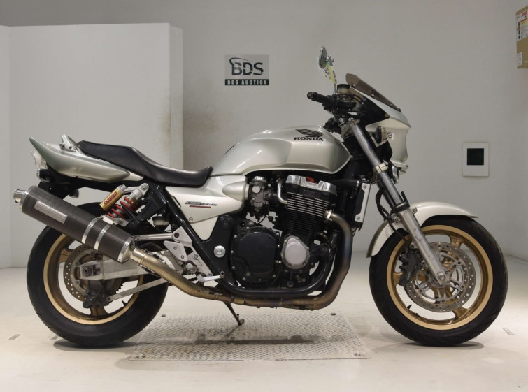 Мотоцикл Honda CB1300SF с пробегом 13659 km