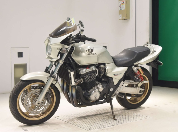 Мотоцикл Honda CB1300SF с пробегом 13659 km