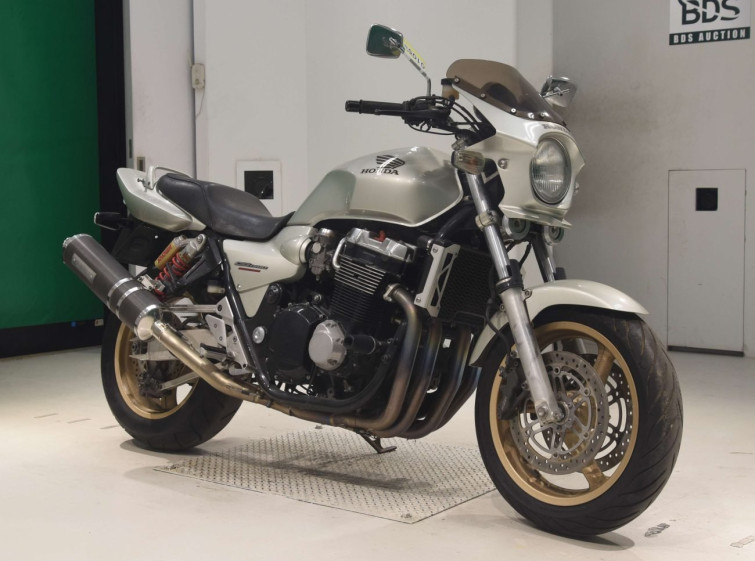 Мотоцикл Honda CB1300SF с пробегом 13659 km