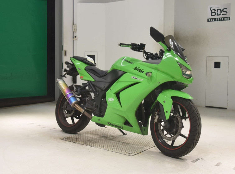 Мотоцикл Kawasaki NINJA250R с пробегом 29980 km