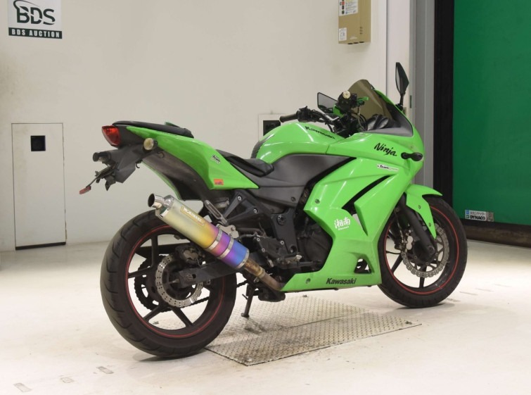 Мотоцикл Kawasaki NINJA250R с пробегом 29980 km