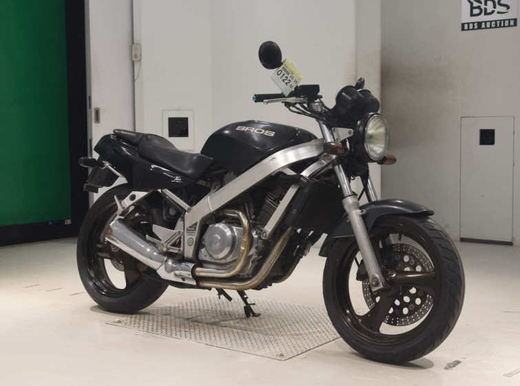 Мотоцикл Honda BROS400-1 с пробегом 40444 km