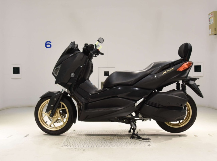 Мотоцикл Yamaha X-MAX250 с пробегом 17387 km