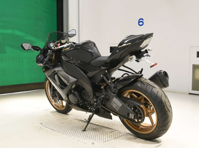 Мотоцикл Kawasaki NINJA ZX-10R с пробегом 38519 km