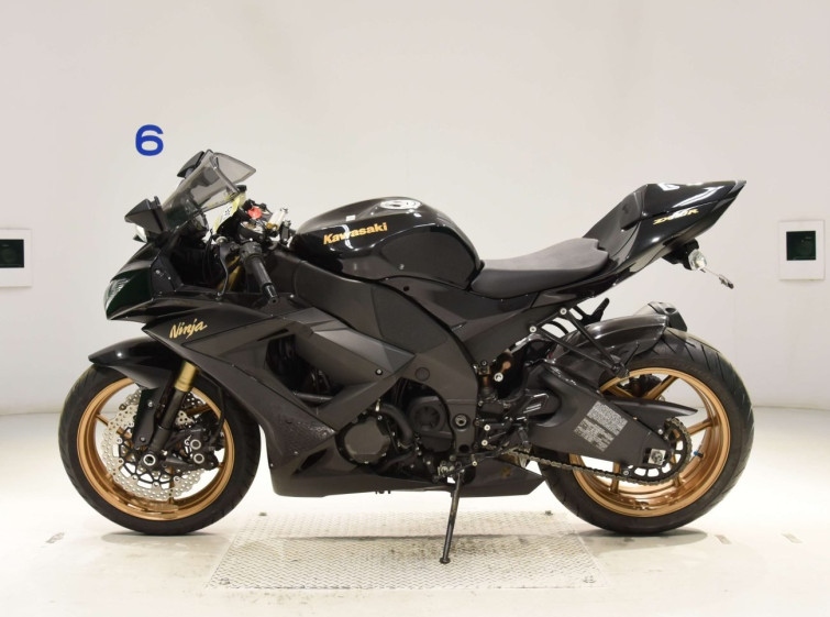 Мотоцикл Kawasaki NINJA ZX-10R с пробегом 38519 km