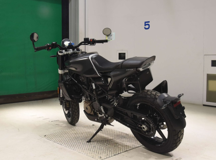 Мотоцикл Husqvarna VITPILEN701 с пробегом 11657 km