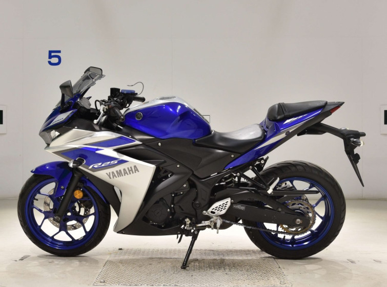 Мотоцикл Yamaha YZF-R25 с пробегом 15915 km