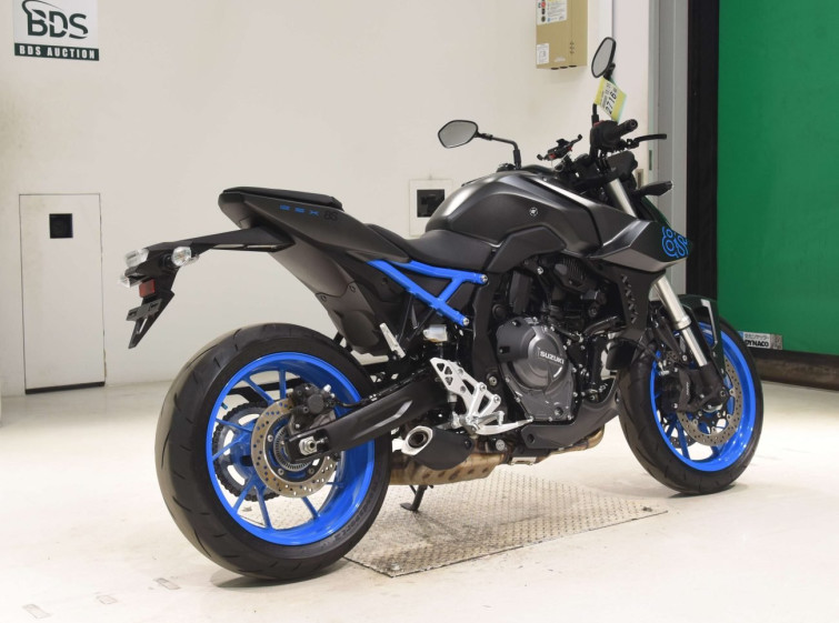 Мотоцикл Suzuki GSX-8S с пробегом 3818 km
