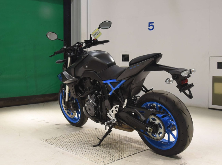 Мотоцикл Suzuki GSX-8S с пробегом 3818 km