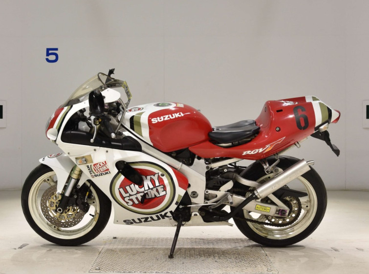 Мотоцикл Suzuki RGV250 з пробігом 23178 km